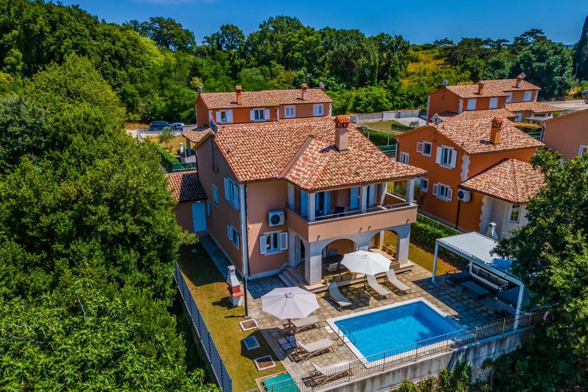 Villas Lotus With Pool And Jacuzzi PUY Eksteriør bilde
